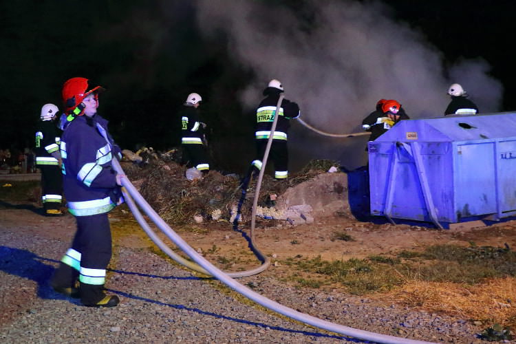 Pożar na cmentarzu w Zręcinie