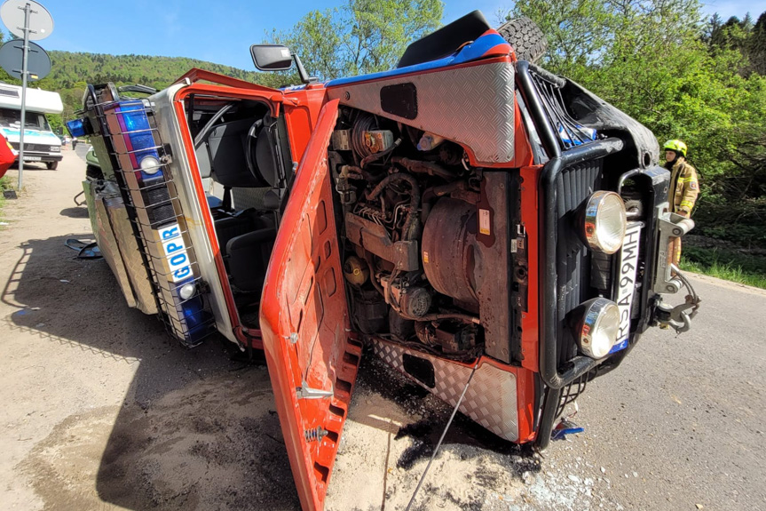 Jechali na ratunek, a potem sami potrzebowali pomocy Jechali na ratunek, a potem sami potrzebowali pomocy