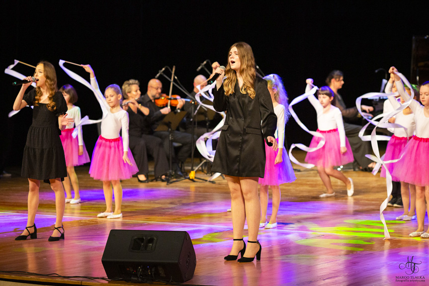 Koncert z okazji Dnia Matki "Nim przyjdzie wiosna" Koncert z okazji Dnia Matki "Nim przyjdzie wiosna"
