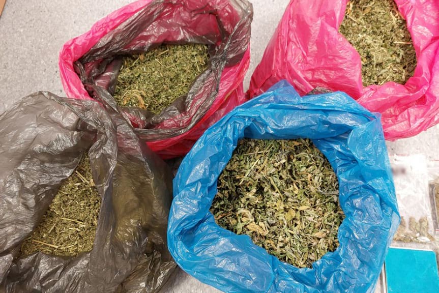 Krosno. 35-latek aresztowany za posiadanie blisko 3,5 kg narkotyków Krosno. 35-latek aresztowany za posiadanie blisko 3,5 kg narkotyków