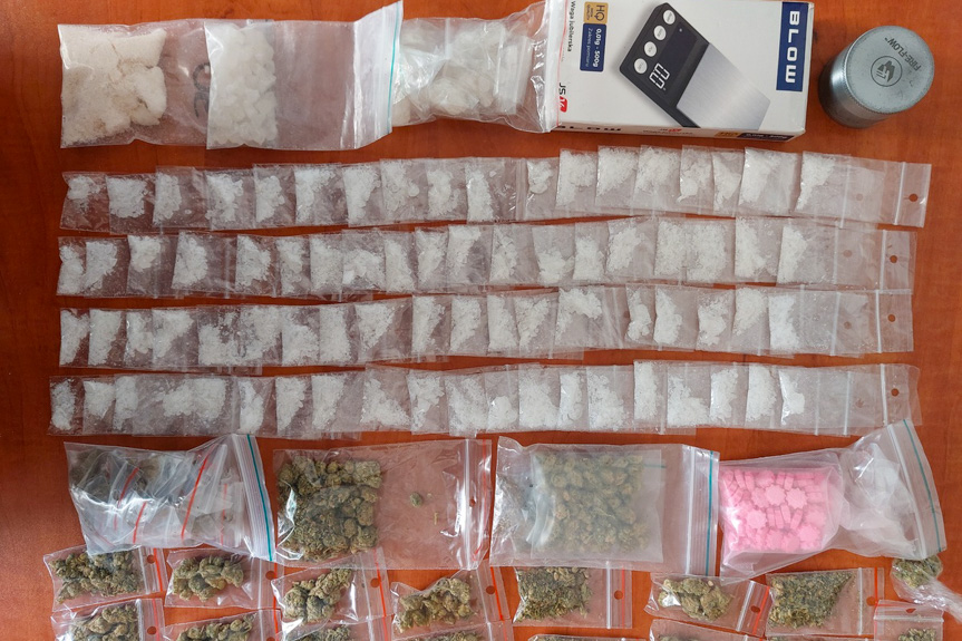 Marihuana, mefedron oraz tabletki extasy u 21-latka Marihuana, mefedron oraz tabletki extasy u 21-latka