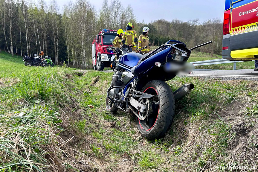 Motocyklista zjechał z drogi. Na miejscu śmigłowiec LPR Motocyklista zjechał z drogi. Na miejscu śmigłowiec LPR