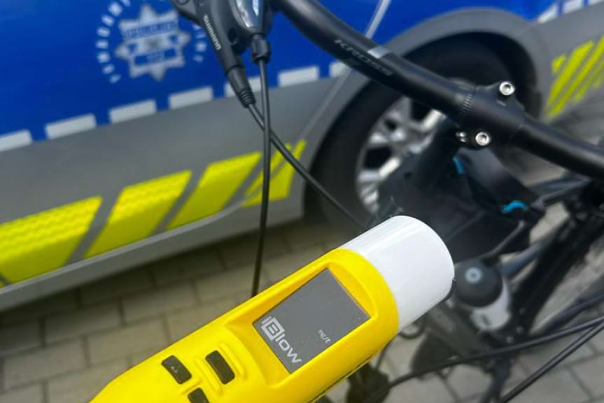 Nietrzeźwy rowerzysta potrącony przez nietrzeźwą kierującą Nietrzeźwy rowerzysta potrącony przez nietrzeźwą kierującą