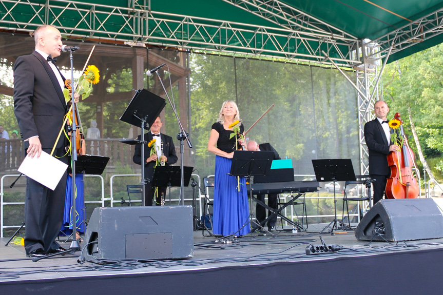 Niezwykły koncert w iwonickim uzdrowisku Niezwykły koncert w iwonickim uzdrowisku