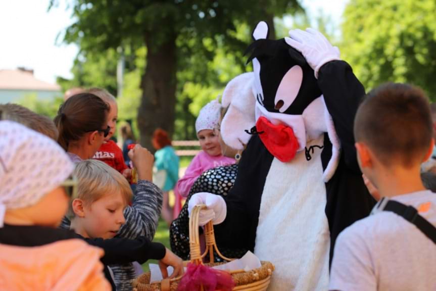 Piknik rodziny dla dzieci. Była moc atrakcji i świetna zabawa Piknik rodziny dla dzieci. Była moc atrakcji i świetna zabawa