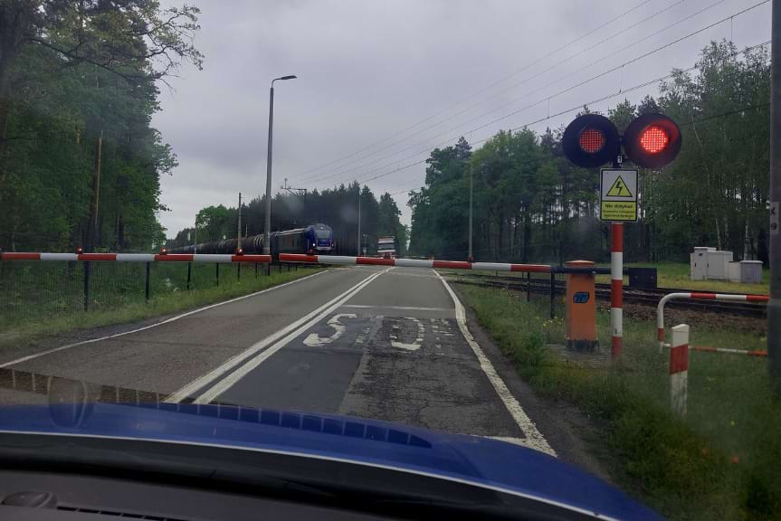 Policjanci w ostatniej chwili pomogli mężczyźnie Policjanci w ostatniej chwili pomogli mężczyźnie