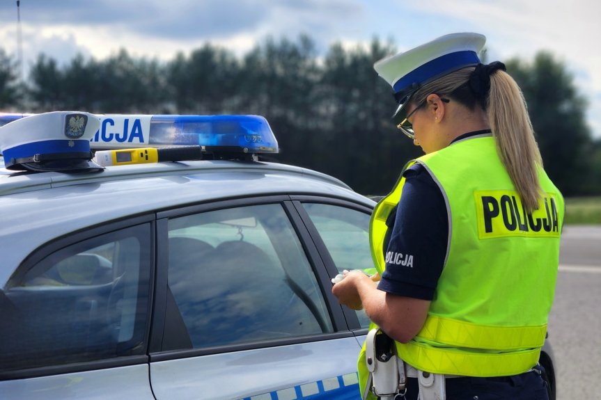 Policjantka w dniu wolnym od służby, zatrzymała pijaną kierującą volkswagenem Policjantka w dniu wolnym od służby, zatrzymała pijaną kierującą volkswagenem