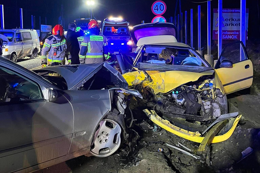 Poważny wypadek w powiecie sanockim Poważny wypadek w powiecie sanockim