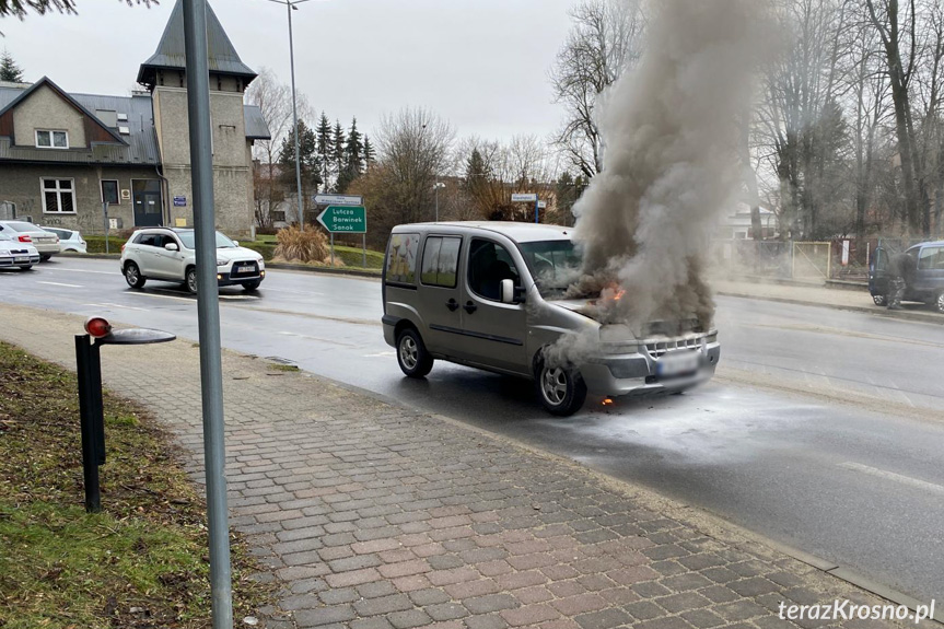 Pożar samochodu na Grodzkiej Pożar samochodu na Grodzkiej