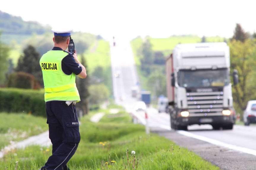 Przekroczył prędkość i tu zaczęły się jego kłopoty Przekroczył prędkość i tu zaczęły się jego kłopoty