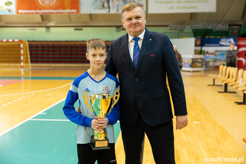 Rywalizowali o puchar prezesa Podokręgu Piłki Nożnej w Krośnie Rywalizowali o puchar prezesa Podokręgu Piłki Nożnej w Krośnie