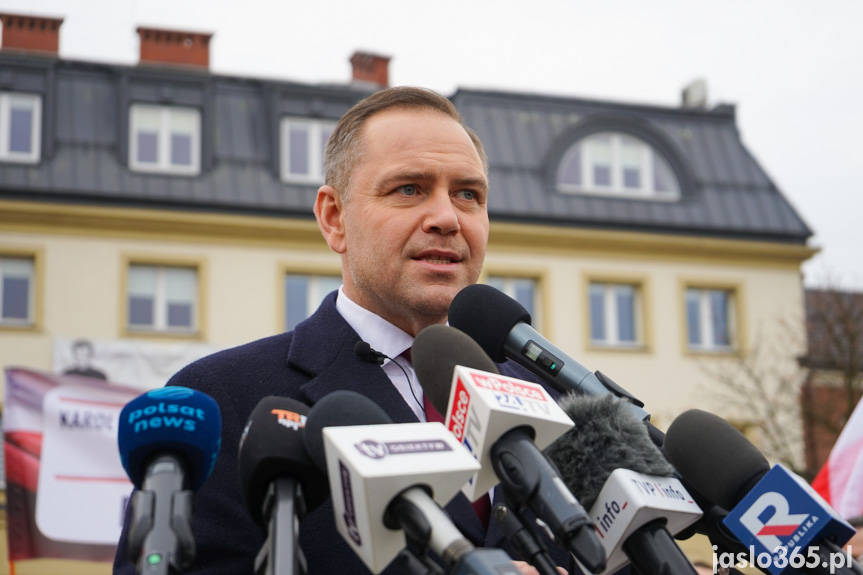 Tłumy na rynku w Jaśle. Karol Nawrocki przyciągnął mieszkańców i sympatyków PiS