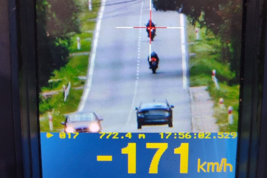 Trójka szaleńców na jednośladach Trójka szaleńców na jednośladach