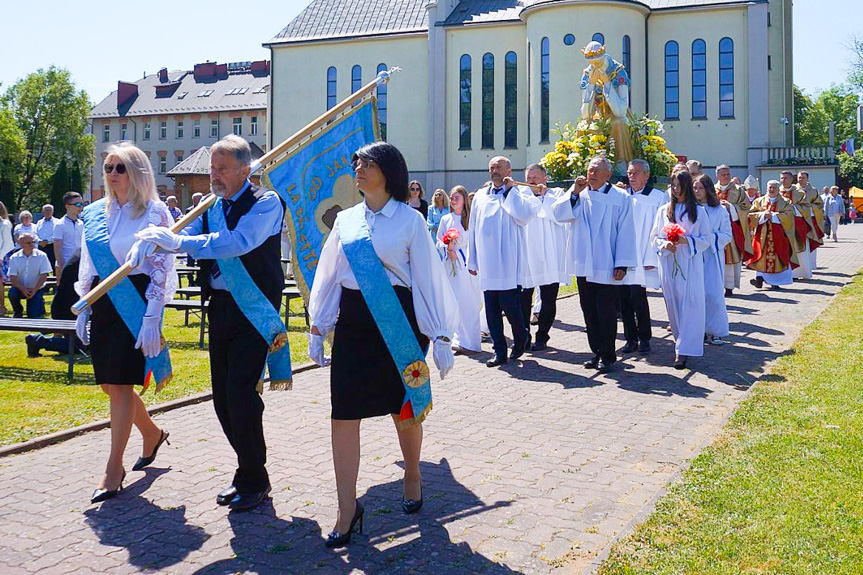 Uroczystości odpustowe w Dębowcu Uroczystości odpustowe w Dębowcu