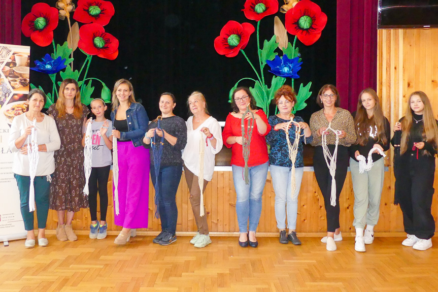 Warsztaty makramy w ramach "Chorkowieckiego Festiwalu Rzemiosła" Warsztaty makramy w ramach "Chorkowieckiego Festiwalu Rzemiosła"