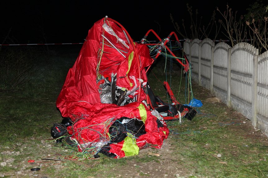 Wypadek paralotni w Knapach, nie żyje 44-mężczyzna Wypadek paralotni w Knapach, nie żyje 44-mężczyzna