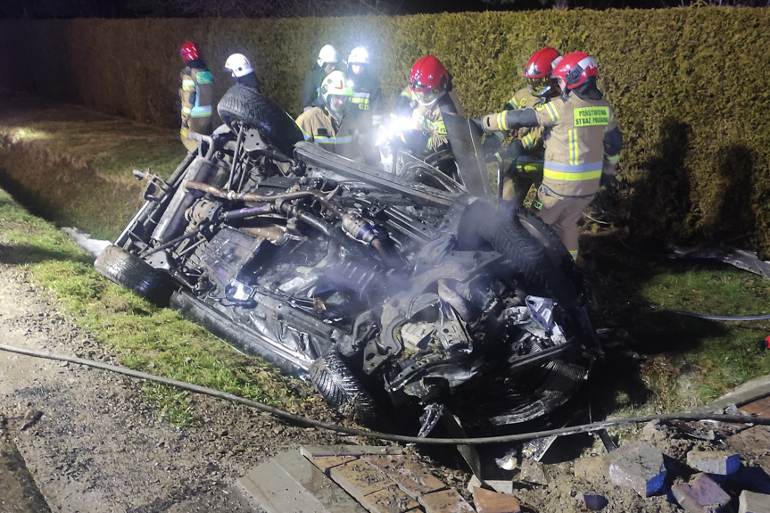 Wypadek w Błażowej. Samochód zapalił się Wypadek w Błażowej. Samochód zapalił się