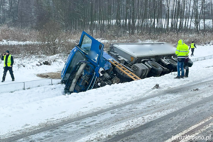Wypadek w Sędziszowie Małopolskim. Sześć osób zostało rannych Wypadek w Sędziszowie Małopolskim. Sześć osób zostało rannych