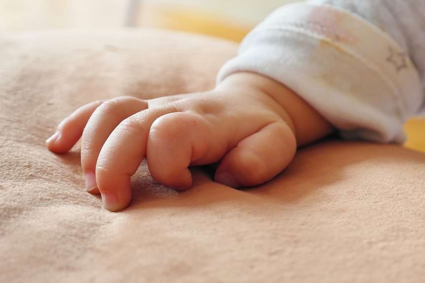 Zarzuty znęcania się dla rodziców 4-miesięcznej dziewczynki Zarzuty znęcania się dla rodziców 4-miesięcznej dziewczynki