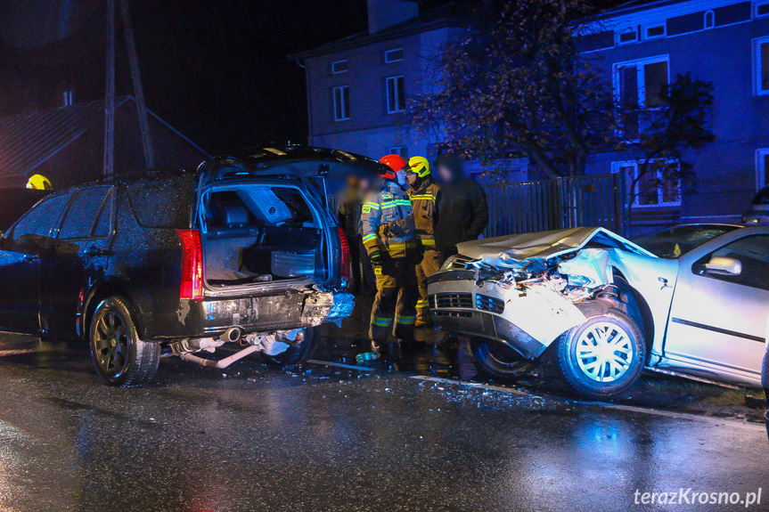 Zderzenie cadillaca z volkswagenem w Posadzie Górnej Zderzenie cadillaca z volkswagenem w Posadzie Górnej