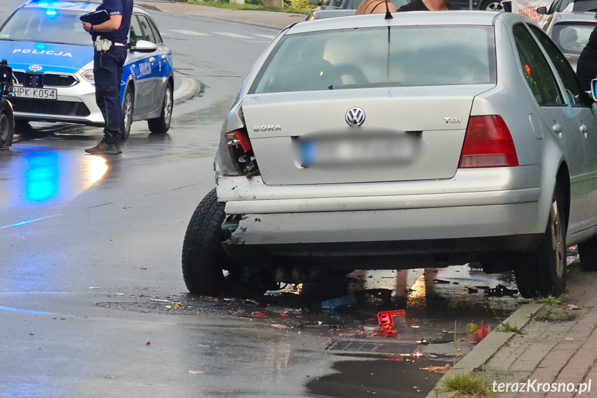 Zderzenie dwóch samochodów na Okrzei Zderzenie dwóch samochodów na Okrzei