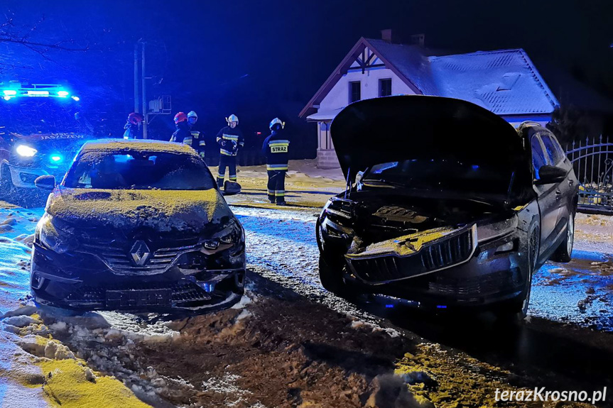 Zderzenie dwóch samochodów w Jaszczwi Zderzenie dwóch samochodów w Jaszczwi