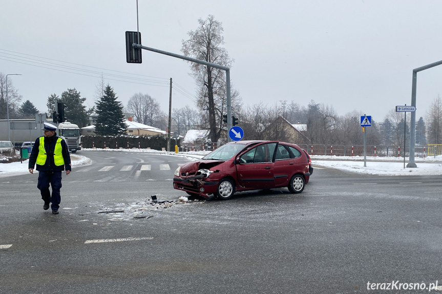 Zderzenie dwóch samochodów w Krośnie Zderzenie dwóch samochodów w Krośnie