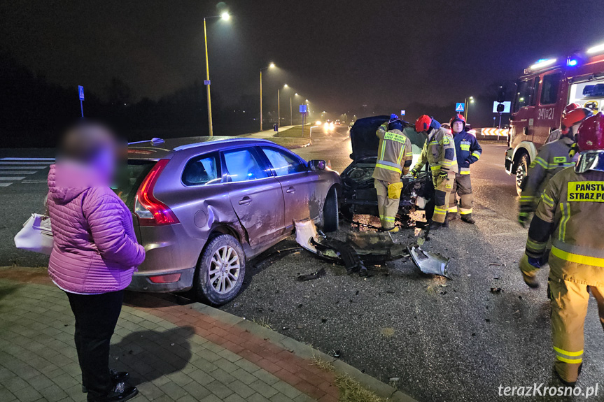 Zderzenie dwóch samochodów Zderzenie dwóch samochodów