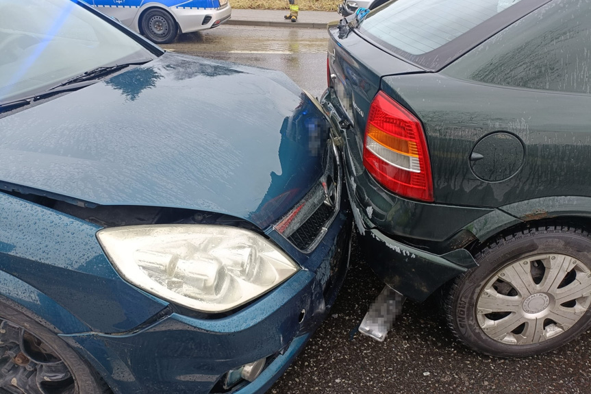 Zderzenie pięciu pojazdów w Sławęcinie Zderzenie pięciu pojazdów w Sławęcinie