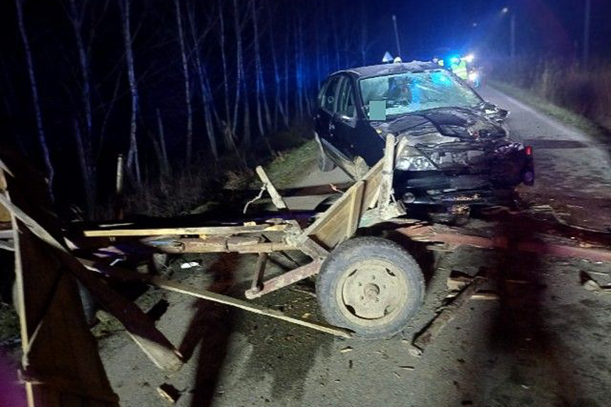 Zderzenie samochodu z zaprzęgiem konnym Zderzenie samochodu z zaprzęgiem konnym