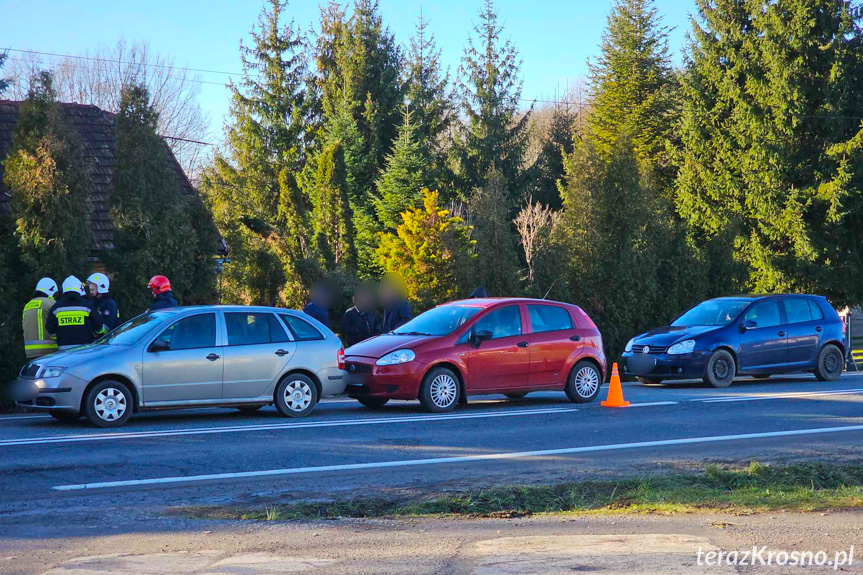 Zderzenie trzech samochodów w Potoku Zderzenie trzech samochodów w Potoku