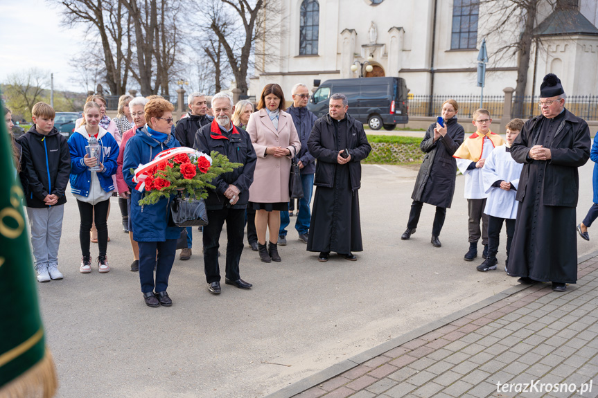 Zręcin pamięta o ofiarach zbrodni katyńskiej