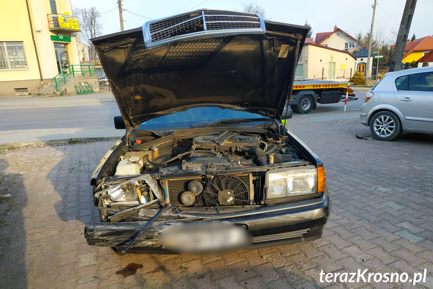 Kolizja na skrzyżowaniu w Zręcinie Kolizja na skrzyżowaniu w Zręcinie