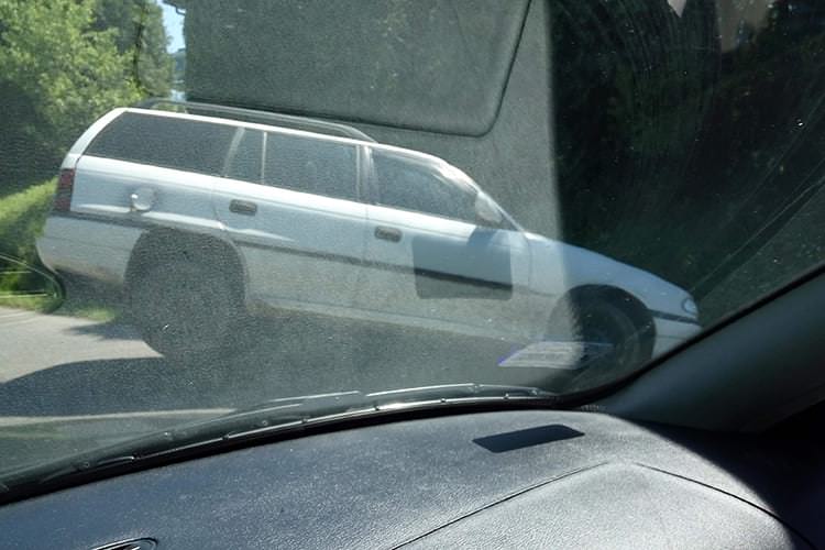 Kopytowa. Opel w rowie Kopytowa. Opel w rowie