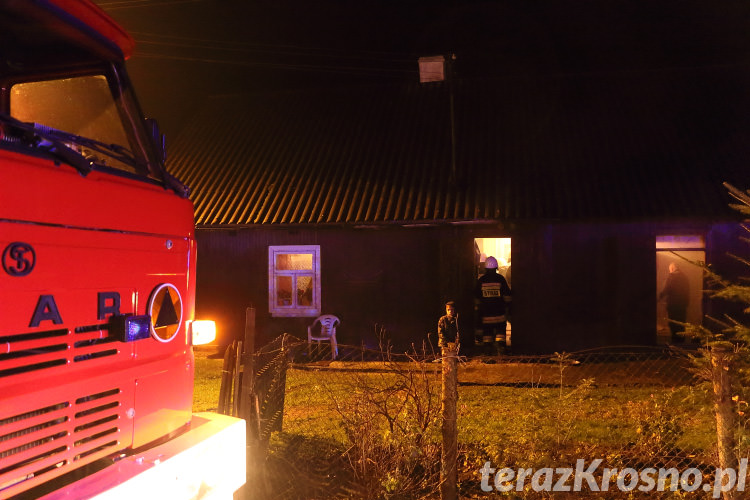 Pożar w Chorkówce. Szybka interwencja strażaków zapobiegła tragedii