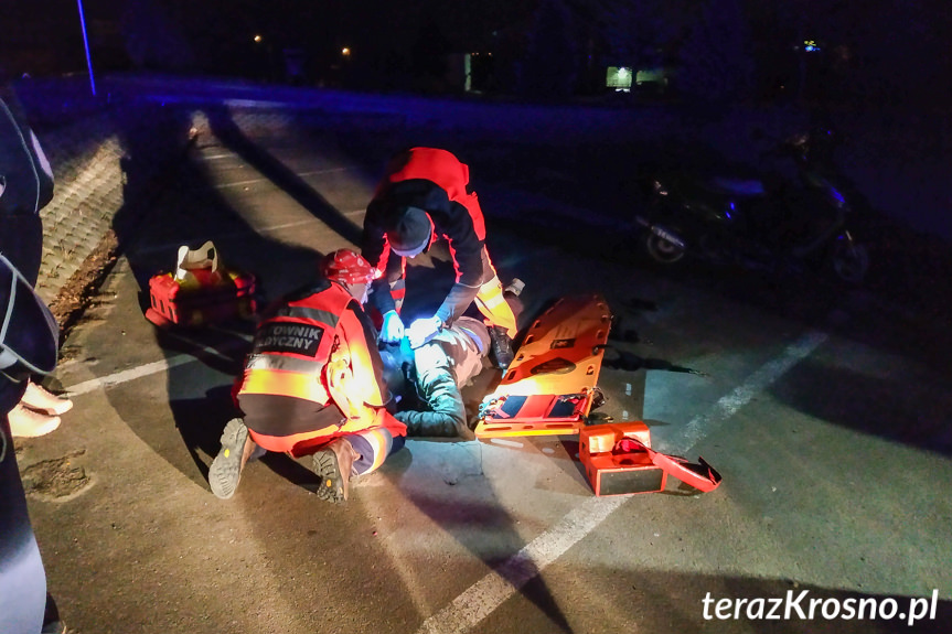 Ranny motorowerzysta znaleziony przed kościołem Ranny motorowerzysta znaleziony przed kościołem