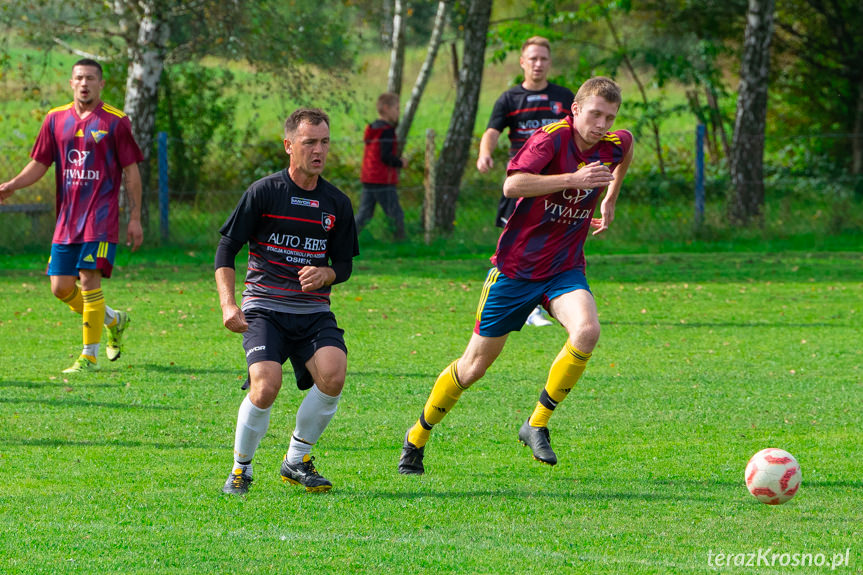 Tęcza Zręcin - Czardasz Osiek Jasielski 2:4 - Zdjęcia Tęcza Zręcin - Czardasz Osiek Jasielski 2:4 - Zdjęcia