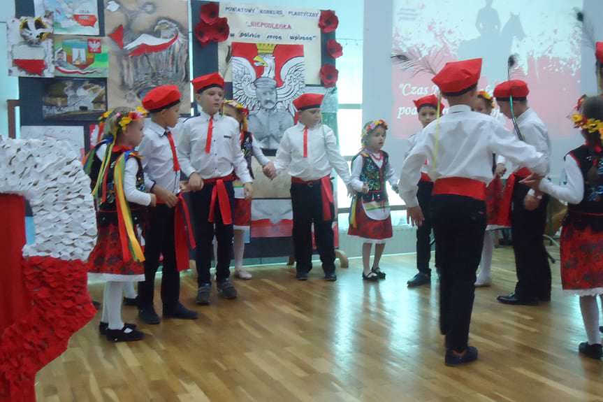 Uroczyste podsumowanie projektu "Czas Niepodległej" Uroczyste podsumowanie projektu "Czas Niepodległej"