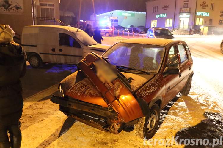 Zręcin. Kraksa na skrzyżowaniu Zręcin. Kraksa na skrzyżowaniu