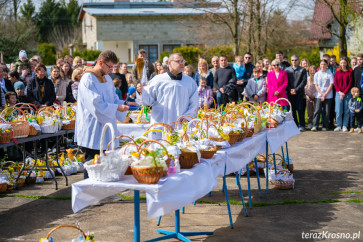 Święcenie pokarmów w Machnówce i Świerzowej Polskiej