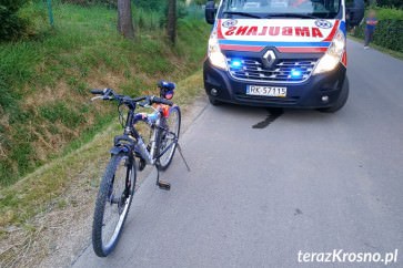 Zderzenie rowerzysty z samochodem w Sulistrowej