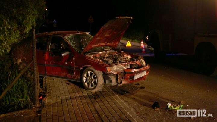 Honda dachowała w Kobylanach Honda dachowała w Kobylanach
