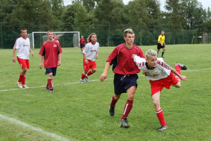 Z meczu Nafta Chorkówka - Jasiołka Świerzowa Polska (07.08.2008)