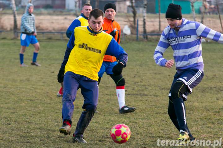 Tęcza Zręcin - Orzeł Faliszówka 1:2 (sparing) Tęcza Zręcin - Orzeł Faliszówka 1:2 (sparing)