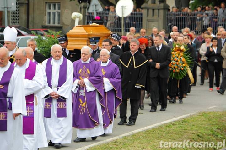 Tłumy na pogrzebie ks. prałata Jerzego Moskala
