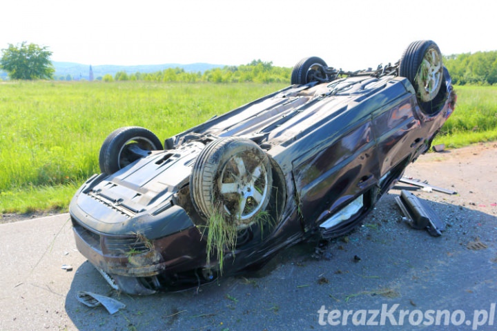 W Bóbrce dachowało Volvo W Bóbrce dachowało Volvo